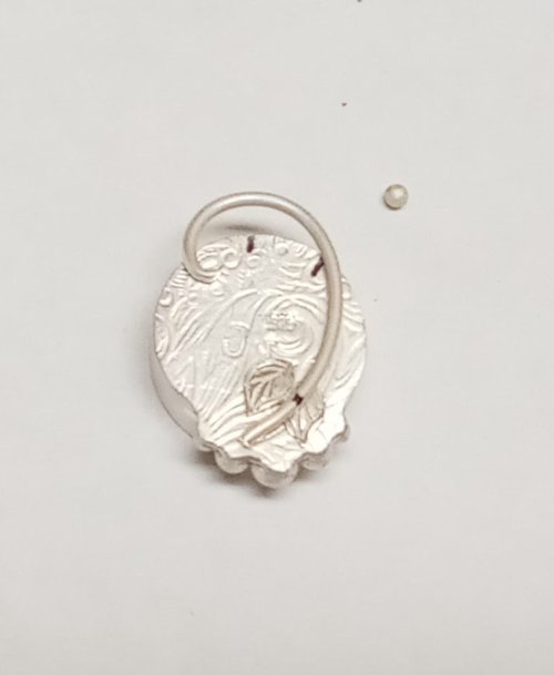 Judy Larson's Split Bead Earrings - , Contemporary Wire Jewelry, Filing, Finishing, , sanding, filing, polishing, wire on the back